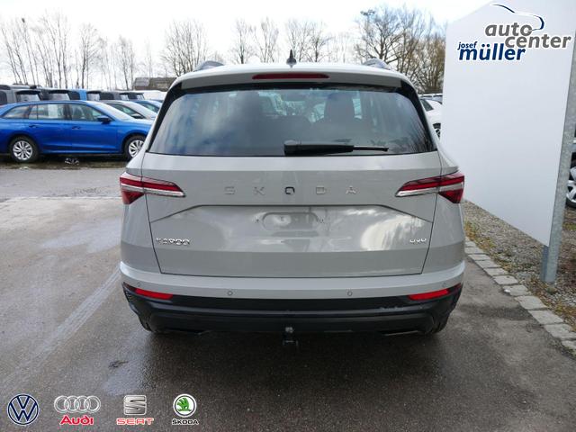 Skoda Karoq Selection 2.0 TDI DSG 4x4 4x4*AHK*TEMPOMAT*SMARTLINK*KLIMAAUTOMATIK*SHZ*LED 