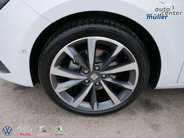 Seat Leon FR 2.0 TDI DSG*RFK*NAVI*TEMPOMAT*TRAVEL ASSIST* FULL LINK* KEYLESS-GO* 