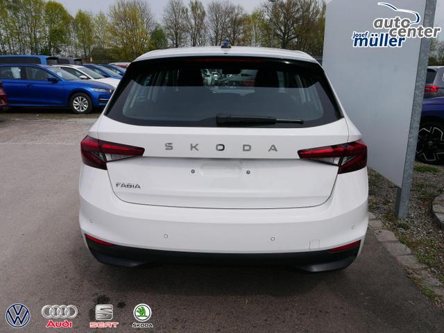 Skoda Fabia Selection 1.0 TSI *LED*PDC-HI*SMARTLINK*SHZ*BLUETOOTH*FRONT-ASSIST 