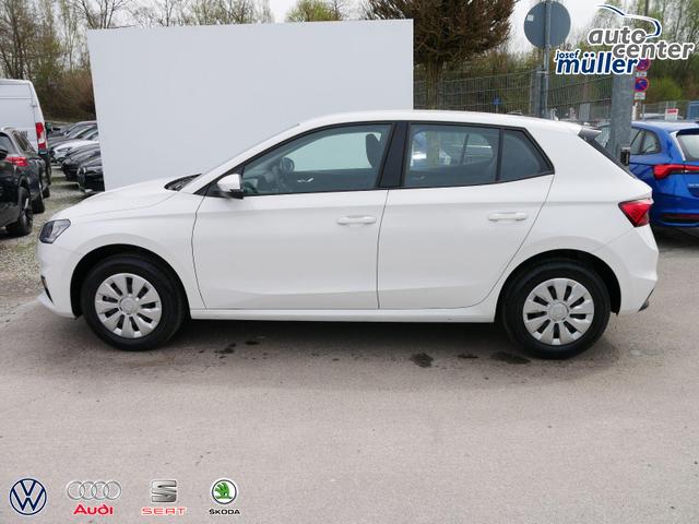 Skoda Fabia Selection 1.0 TSI *LED*PDC-HI*SMARTLINK*SHZ*BLUETOOTH*FRONT-ASSIST 