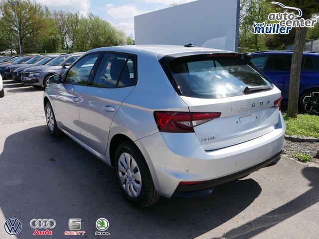 Skoda Fabia Selection 1.0 TSI DSG*NAVI-&Uuml;BER-SMARTLINK*LED*PDC-HI*SHZ*DAB*KLIMA 