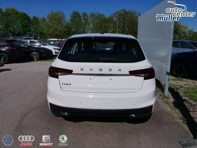 Skoda Fabia Selection 1.0 TSI DSG*NAVI-&Uuml;BER-SMARTLINK*LED*PDC-HI*SHZ*DAB*KLIMA 