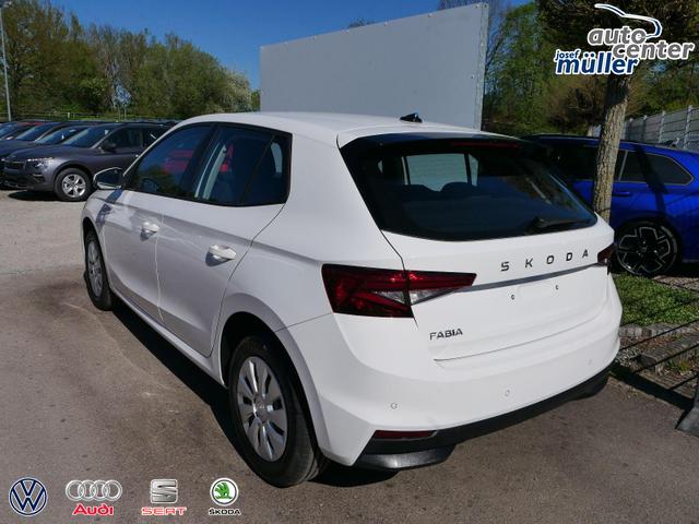 Skoda Fabia Selection 1.0 TSI DSG*NAVI-&Uuml;BER-SMARTLINK*LED*PDC-HI*SHZ*DAB*KLIMA 