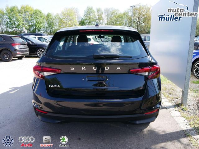 Skoda Fabia Selection 1.0 TSI *LED*PDC-HI*SMARTLINK*SHZ*BLUETOOTH*FRONT-ASSIST 