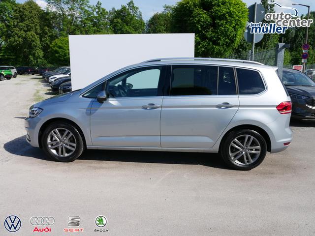 Volkswagen Touran Comfortline 1.5 TSI COMFORTLINE*ACC*NAVI*KESSY*3-ZONE KLIMAAUTOMATIK*RFK*WINTERPAKET* 