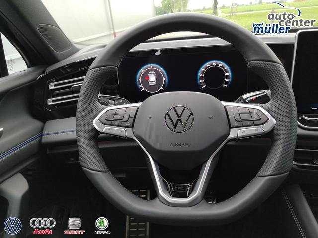 Volkswagen Tiguan 2.0 TDI 110 kW R-Line DSG Head Up Black 360 AHK 