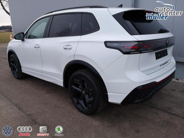 Volkswagen Tiguan 2.0 TDI 110 kW R-Line DSG Head Up Black 360 AHK 