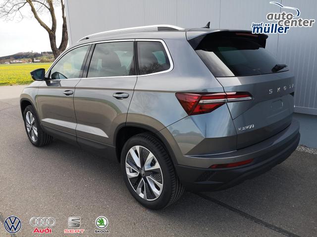 Skoda Karoq Selection 2.0 TDI DSG 4x4 GV5 AHK 18 Ladeb 