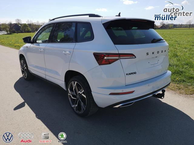 Skoda Karoq Sportline 2.0TDI DSG 4x4 AHK Matrix Pano Sound Leder 19 Zoll 