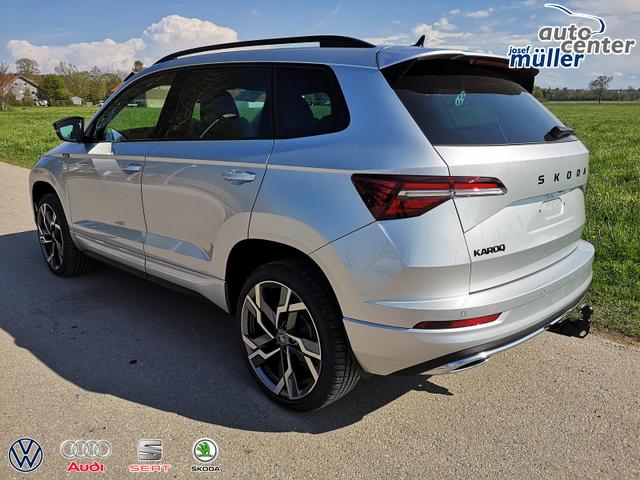 Skoda Karoq Sportline 2.0TDI DSG 4x4 AHK Matrix Pano Sound Leder 19 Zoll 