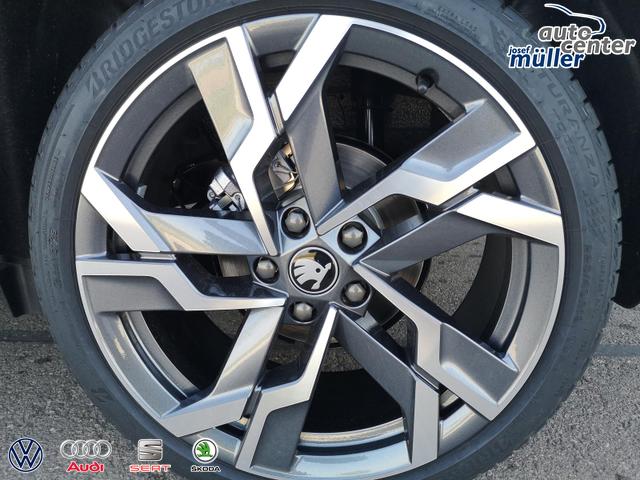 Skoda Karoq Sportline 2.0TDI DSG 4x4 AHK Matrix Pano Sound Leder 19 Zoll 