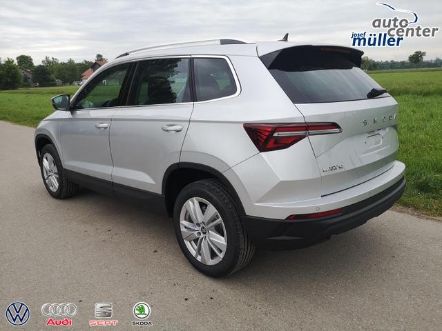 Skoda Karoq Selection 1.5 TSI DSG ABT GV5 AHK 17 Ladeb 