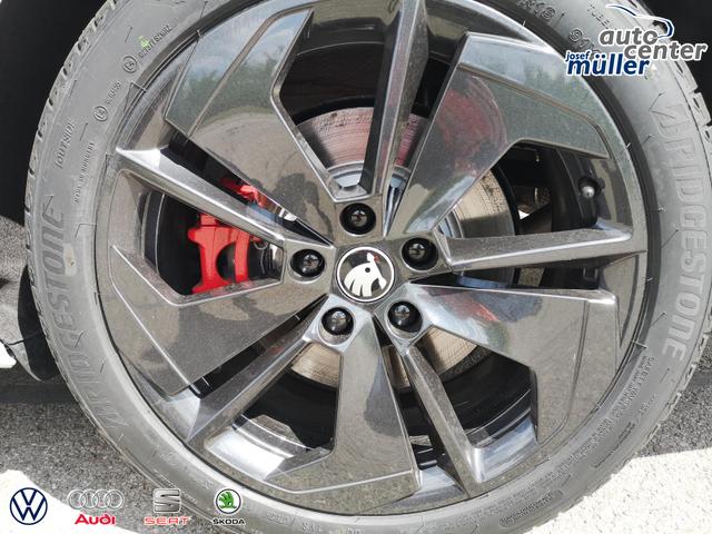 Skoda Octavia Combi 2.0 TSI 195 kW RS Kombi ABT 2.0TSI Pano Matrix Area AHK Sound GV5 