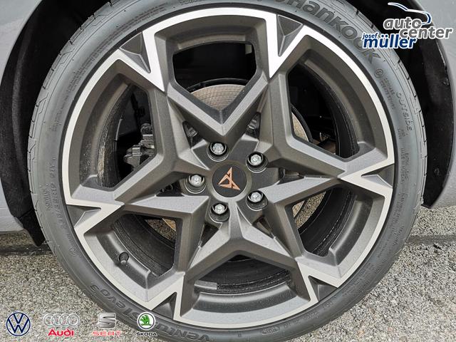 Cupra Leon Sportstourer 2.0 TSI 245 kW 4Drive VZ Kombi 2.0TSI DSG 4x4 AHK GV5 Matrix el. Hk Pano Navi Sound 