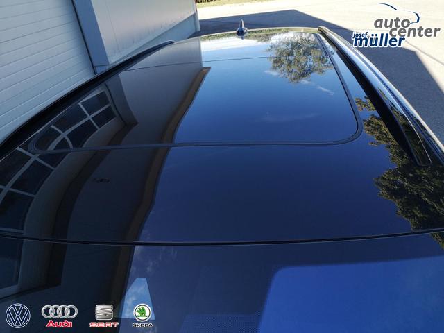 Skoda Octavia Combi 2.0 TSI 195 kW RS Kombi 2.0TSI Pano Matrix Area AHK Sound GV5 