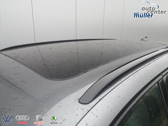 Volkswagen Passat Variant 2.0 TDI 142 kW 4Motion R-Line DSG Pano 19 Zoll Head Up AHK Navi 