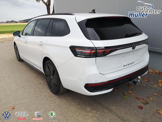 Volkswagen Passat Variant 2.0 TDI 142 kW 4Motion R-Line DSG Pano 19 Zoll Head Up AHK Navi 