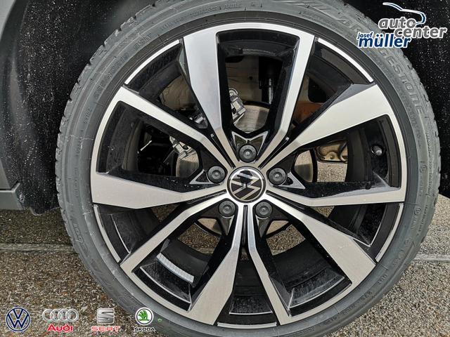 Volkswagen T-Roc R-Line 1.5TSI DSG AHK Pano ACC 19 Zoll 