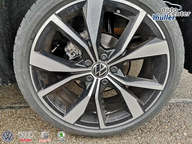 Volkswagen T-Roc R-Line 1.5TSI DSG AHK Pano ACC 19 Zoll 