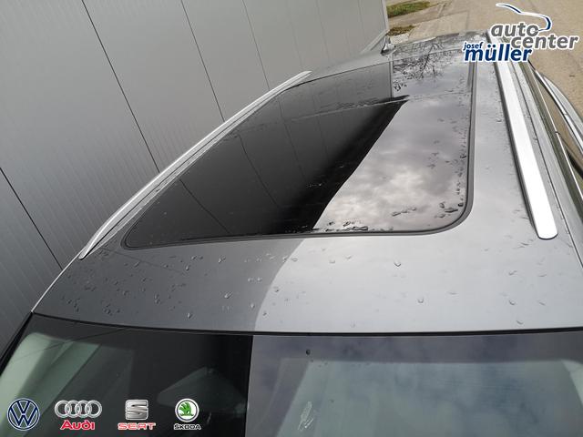 Skoda Superb Combi 2.0 TDI 142kW 4x4 Selection DSG AHK 360 Head Up Pano 