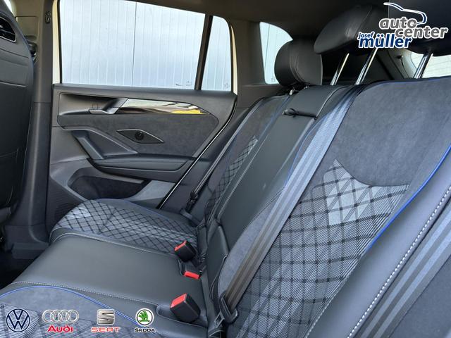 Volkswagen Tiguan 2.0 TDI 110 kW R-Line DSG Head Up Black 360 AHK 