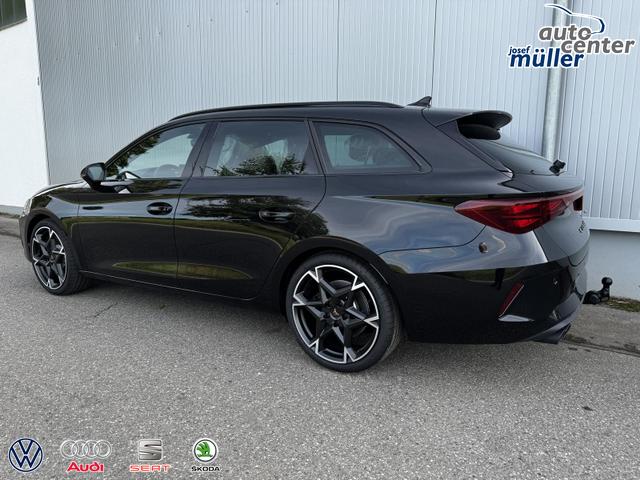 Cupra Leon Sportstourer 2.0 TSI 245 kW 4Drive VZ Kombi ST 2.0TSI AHK Sound ACC Pano 