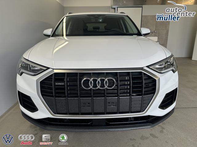 Audi Q3 40 TDI quattro AHK+ACC+Navi+Kamera+Alu18 