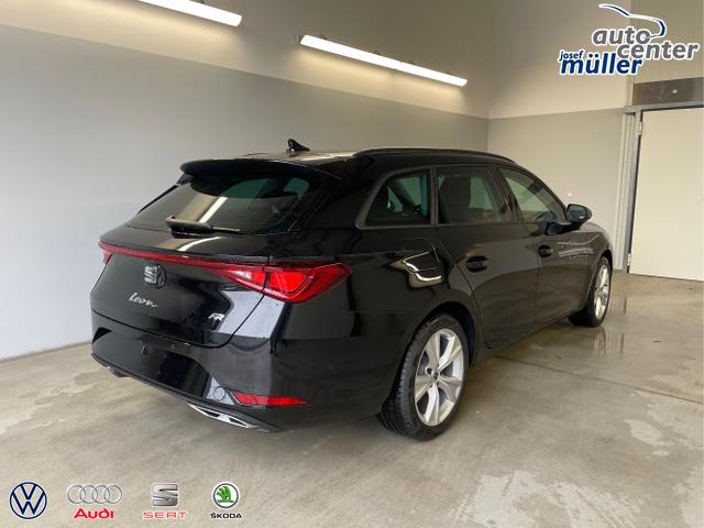 Seat / Leon Sportstourer ST / Schwarz / / / 150PS DSG AHK+ACC