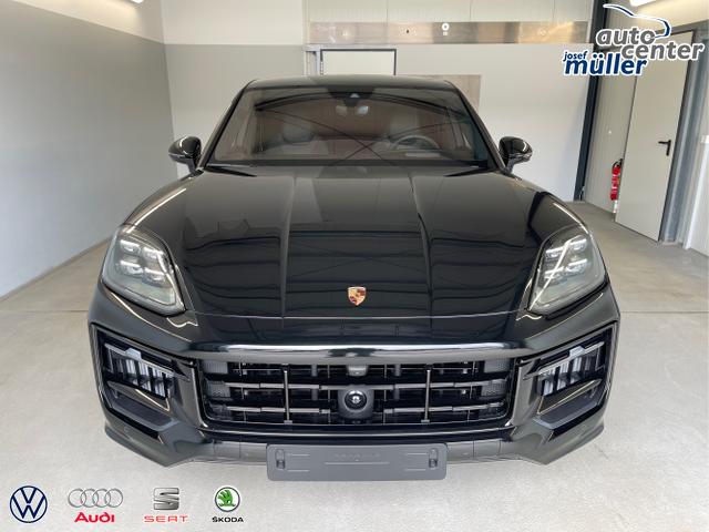 Porsche / Cayenne / Schwarz / / / Hinterachslenkung+Nachtsicht+Sitzbel&uuml;ftung