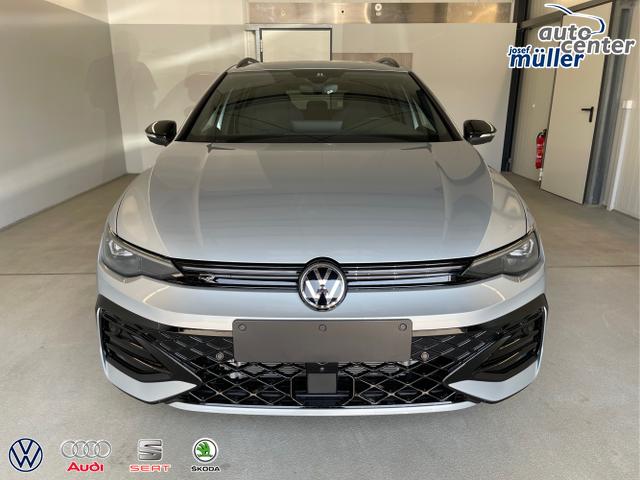 Volkswagen / Golf Variant / Silber / / / 150PS DSG+Black Style+AHK