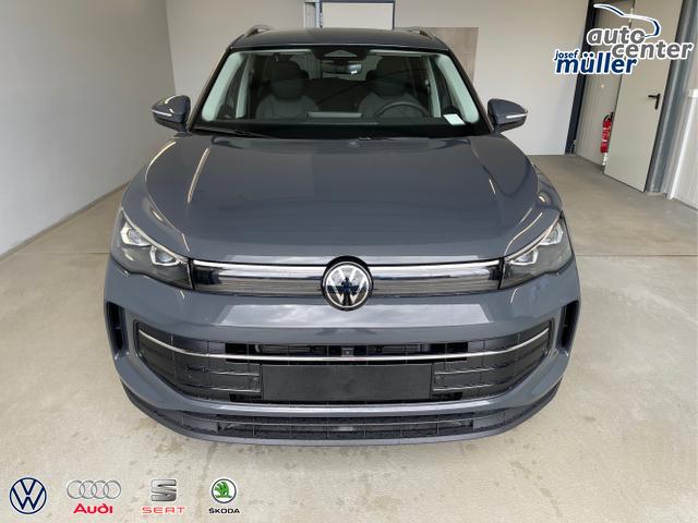 Volkswagen / Tiguan / Grau / / / 150PS DSG 360°Kamera+IQ.Light