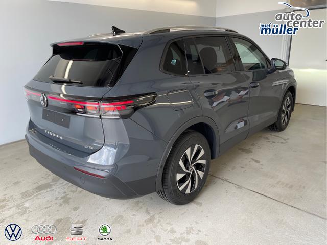 Volkswagen / Tiguan / Grau / / / 150PS DSG 360°Kamera+IQ.Light