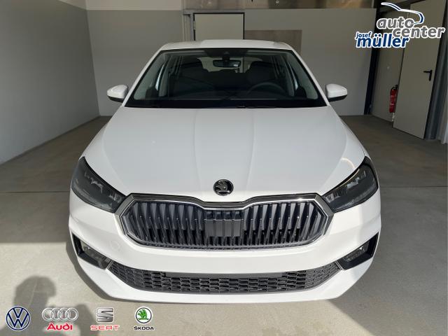 Skoda / Fabia / Weiß / / / 115PS Sitzheizung + App Connect