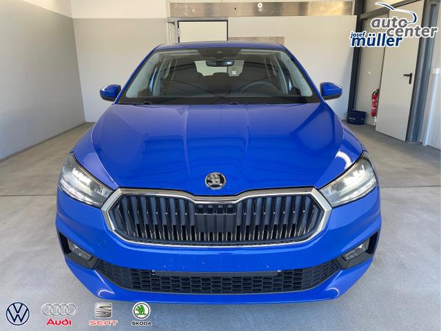 Skoda / Fabia / Blau / / / 115PS App Connect