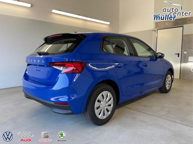 Skoda / Fabia / Blau / / / 115PS App Connect