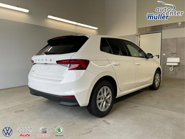 Skoda / Fabia / Weiß / / / 115PS DSG AHK+Kamera