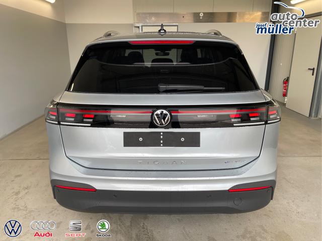 Volkswagen / Tiguan / Silber / / / eHybrid DSG 360°+Navi+Kessy+AHK