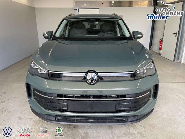 Volkswagen / Tiguan / Grün / / / eHybrid DSG 360°+Navi+Kessy+AHK