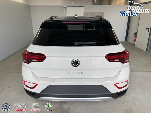Volkswagen / T-Roc / Grau / / / 150PS DSG AHK+Kessy+Kamera+ACC