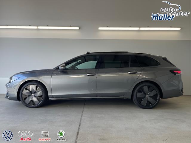 Volkswagen / Passat Variant / Grau / / / 265PS AHK+Pano+Harman Kardon