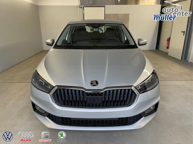 Skoda / Fabia / Silber / / / 95PS Sitzheizung+App-Connect