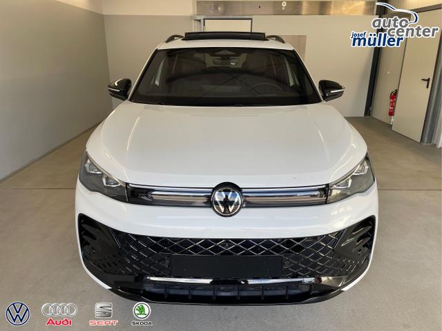 Volkswagen / Tiguan / Weiß / / / 193PS TDI 4M Black+AHK+Stdhz+360°+Leder+IQ.Light+Drive+HUD+Harman+Pano