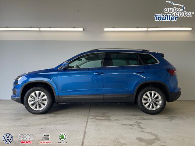 Skoda / Karoq / Blau / / / 150PS TDI DSG 4x4 AHK+Navi+ACC+Kamera+Sitzheiz+eHeck+GV5