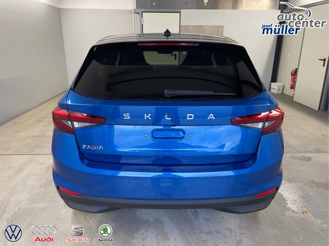 Skoda / Fabia / Blau / / / Selection 115PS DSG AHK+Dynamic+Kamera+Kessy+Alu16+Sitzheiz+Climatron+PDCvohi 