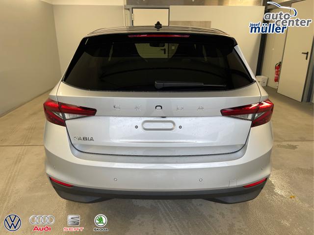 Skoda / Fabia / Blau / / / Selection 115PS DSG Dynamic+Kamera+Kessy+Alu16+Sitzheiz+Climatronic+PDCvo+hi 