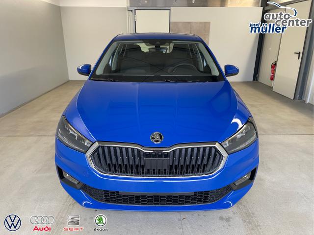 Skoda / Fabia / Blau / / / 95PS Sitzheizung+4 Jahre Garantie