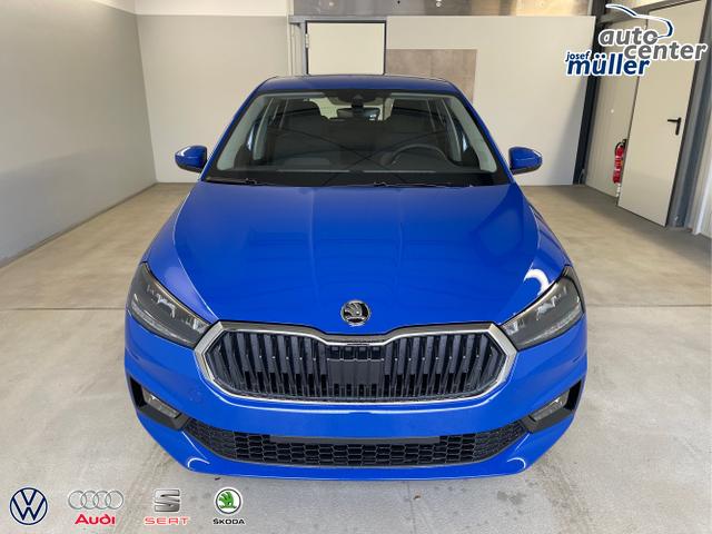 Skoda / Fabia / Blau / / / 95PS Sitzheizung+4 Jahre Garantie