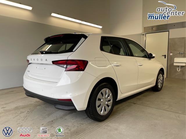 Skoda / Fabia / Weiß / / / 95PS Sitzheizung+4 Jahre Garantie