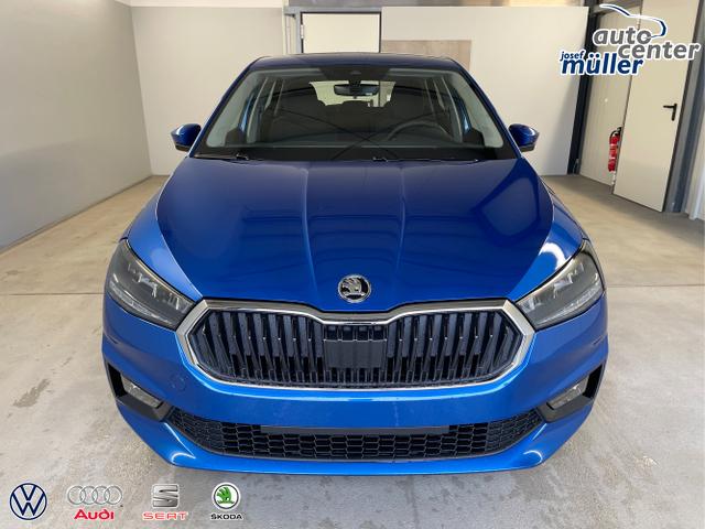 Skoda / Fabia / Blau / / / 95PS Sitzheizung+4 Jahre Garantie