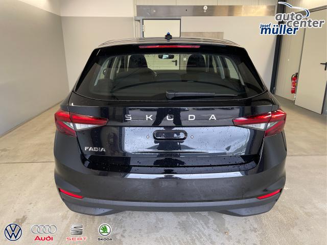 Skoda / Fabia / Schwarz / / / 95PS Sitzheizung+4 Jahre Garantie